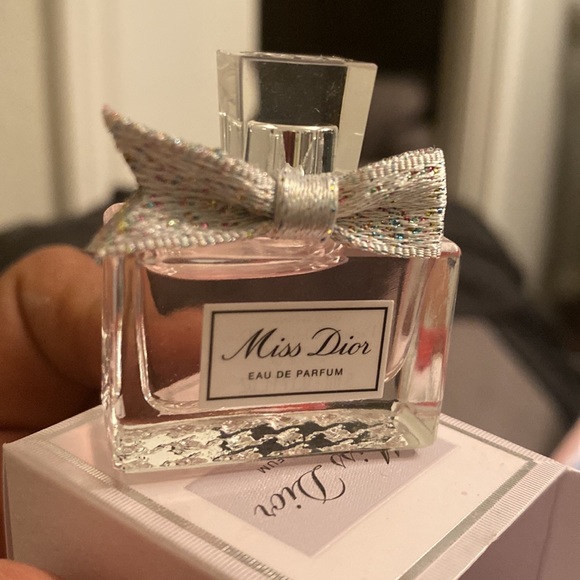 Miss Dior 5mL - Picture 2 of 5